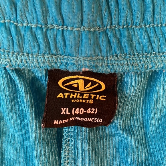 Athletic Works Mens XL Saphire Knit Shorts. EUC. Elastic and Drawstring Waist. - Picture 2 of 4